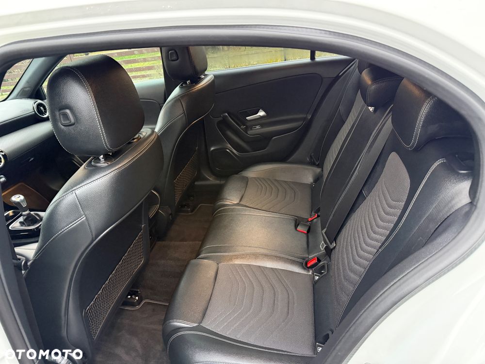 Mercedes-Benz Klasa A 180 d Style - 12