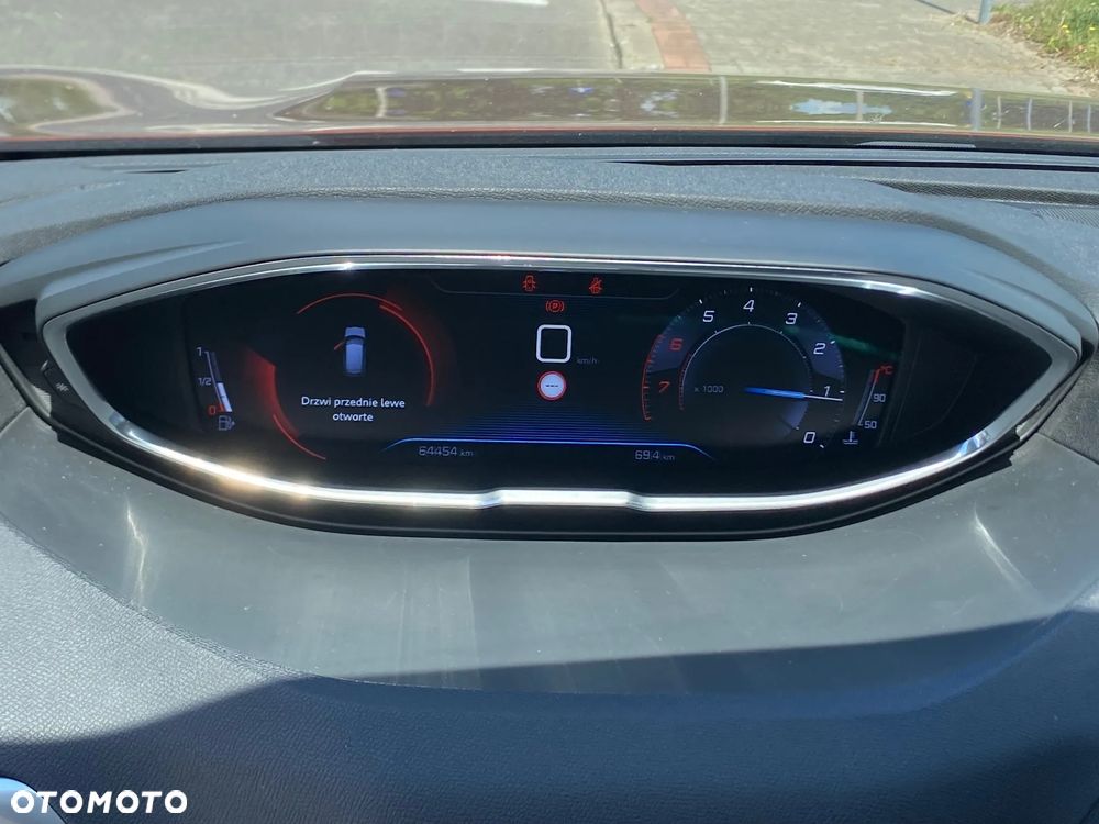 Peugeot 3008 1.2 PureTech GPF Allure S&S - 8