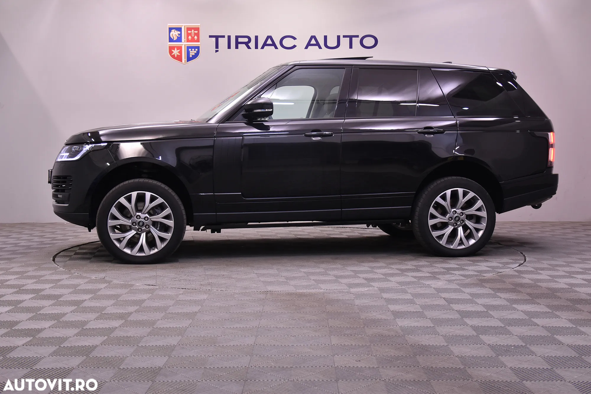 Land Rover Range Rover 3.0 l6 MHEV Vogue - 2