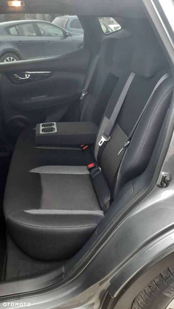 Nissan Qashqai 1.3 DIG-T TEKNA - 17