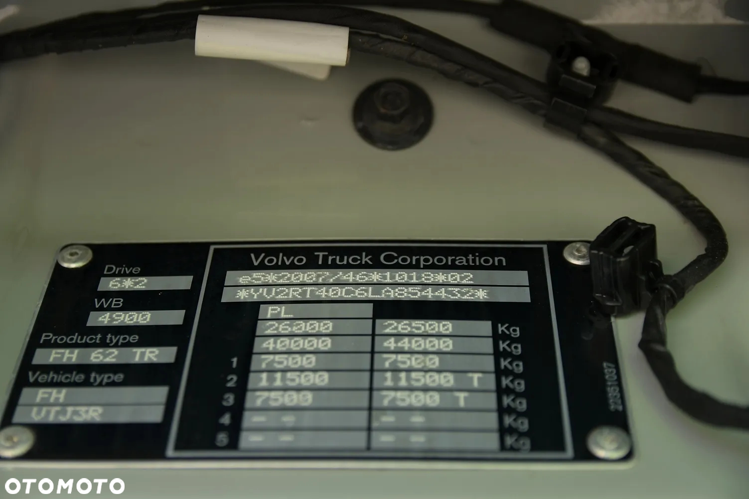 Volvo FH500///* 2019///* JEDYNE 264 TYŚ KM///* SYSTEM DOKUJĄCY WÓZKA WIDŁOWEGO///* KAMERA///* ZESTAW///* TANDEM///* 7.70+7.70///* WECON///* DACH PODNOSZONY///* STAN JAK NOWY - 31