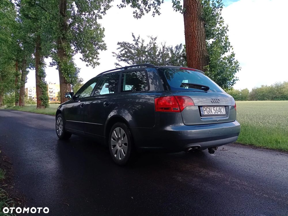 Audi A4 Avant 2.0 TDI - 9