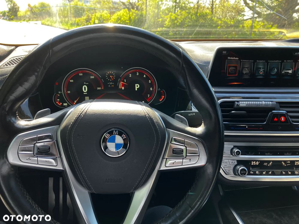 BMW Seria 7 740Li - 13
