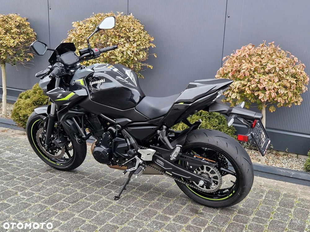 Kawasaki Z 650 - 6