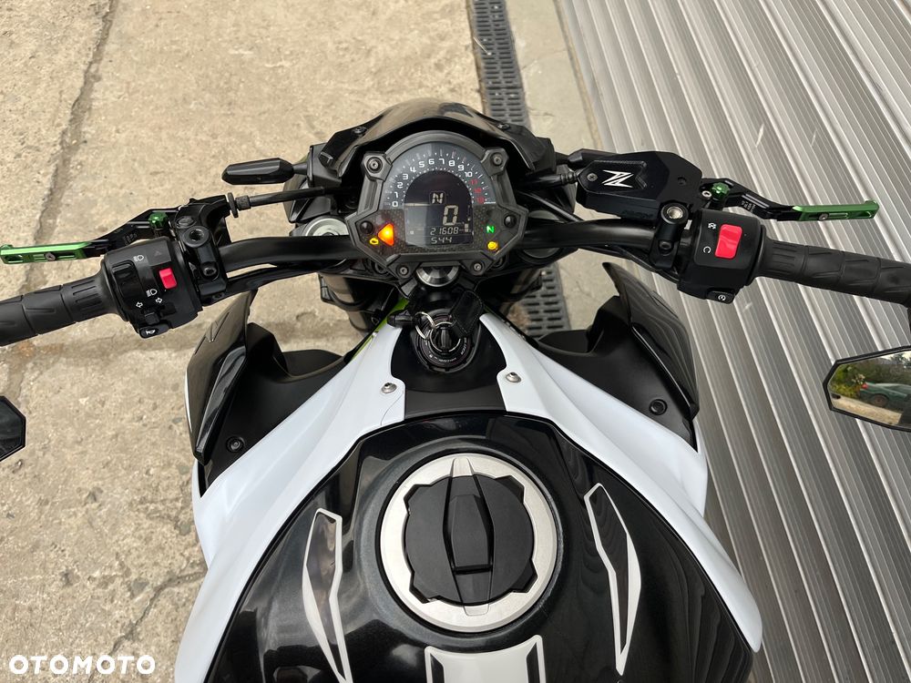 Kawasaki Z 900 - 27