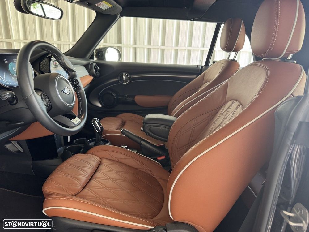 MINI Cabrio Cooper Sidewalk Special Edition Auto - 24