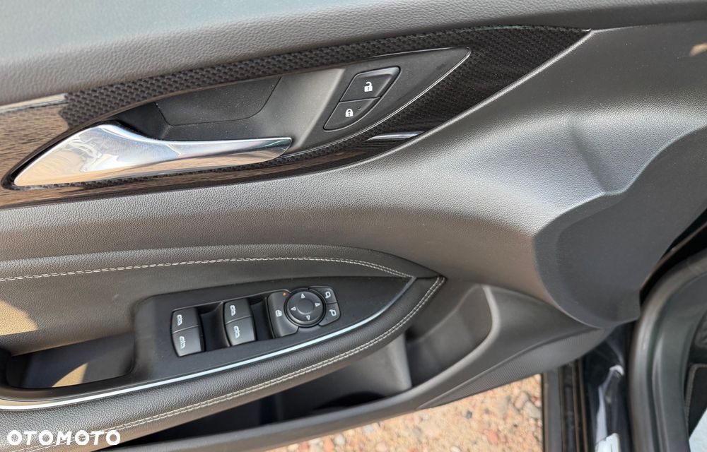 Opel Insignia - 14