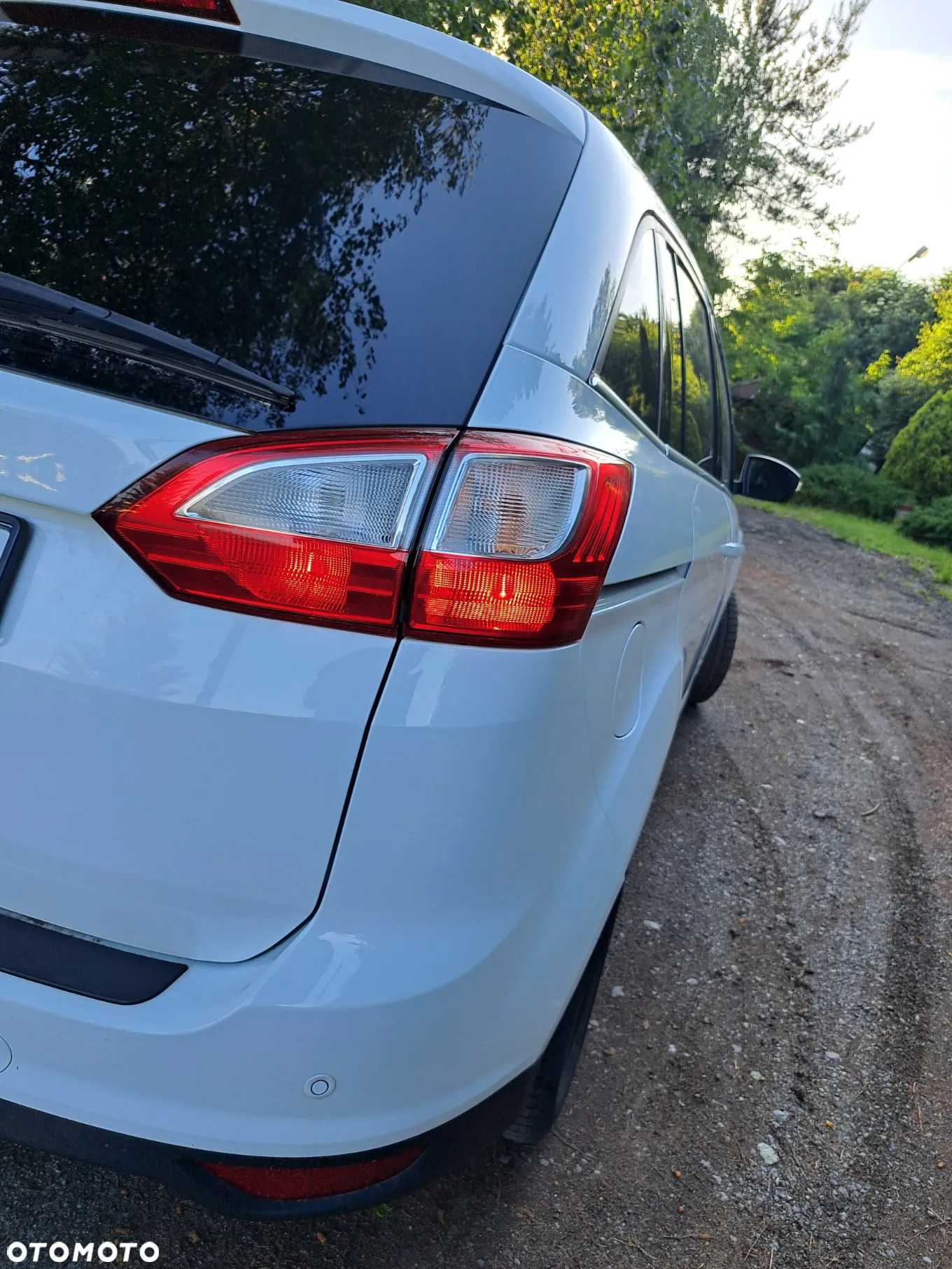 Ford Grand C-MAX 1.6 TDCi Titanium - 21