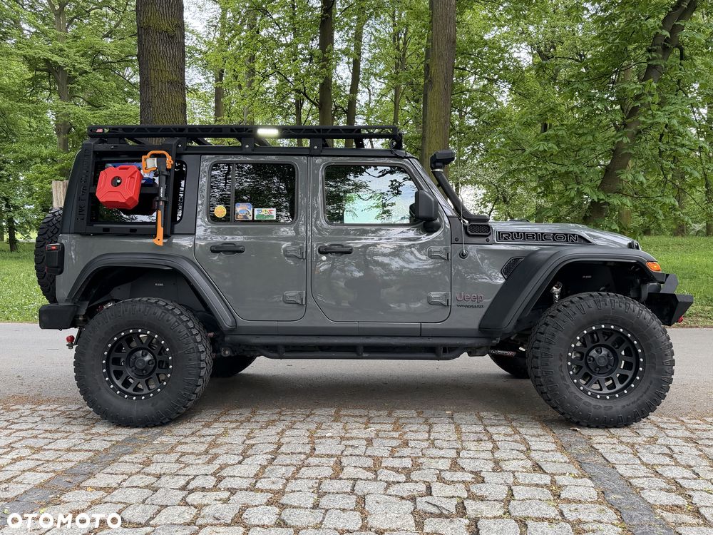 Jeep Wrangler - 4