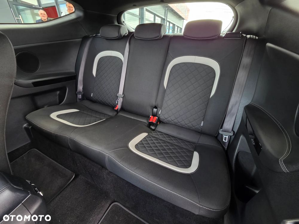 Kia ProCeed 1.6 CRDi 136 ISG GT Line - 17