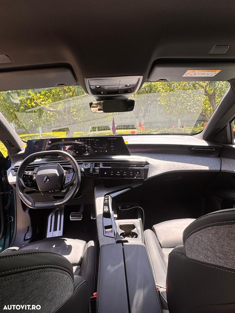 Peugeot 5008 1.2L 136 CP e-DCS6 MHEV GT - 6