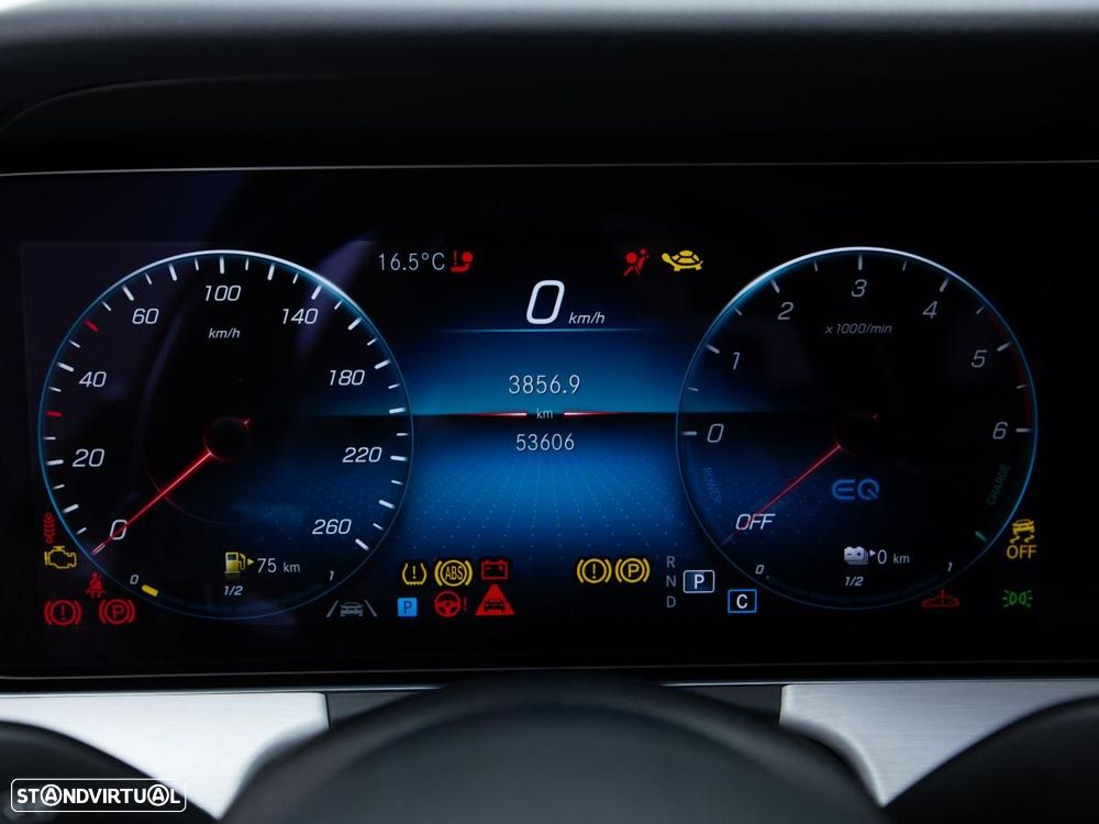 Mercedes-Benz E 300 de 4Matic 9G-TRONIC - 27