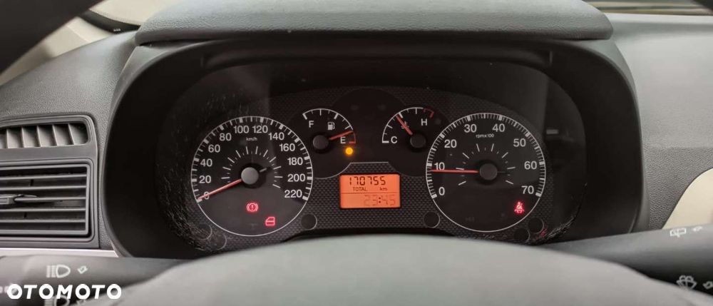 Fiat Punto 1.4 Estiva S&S - 21