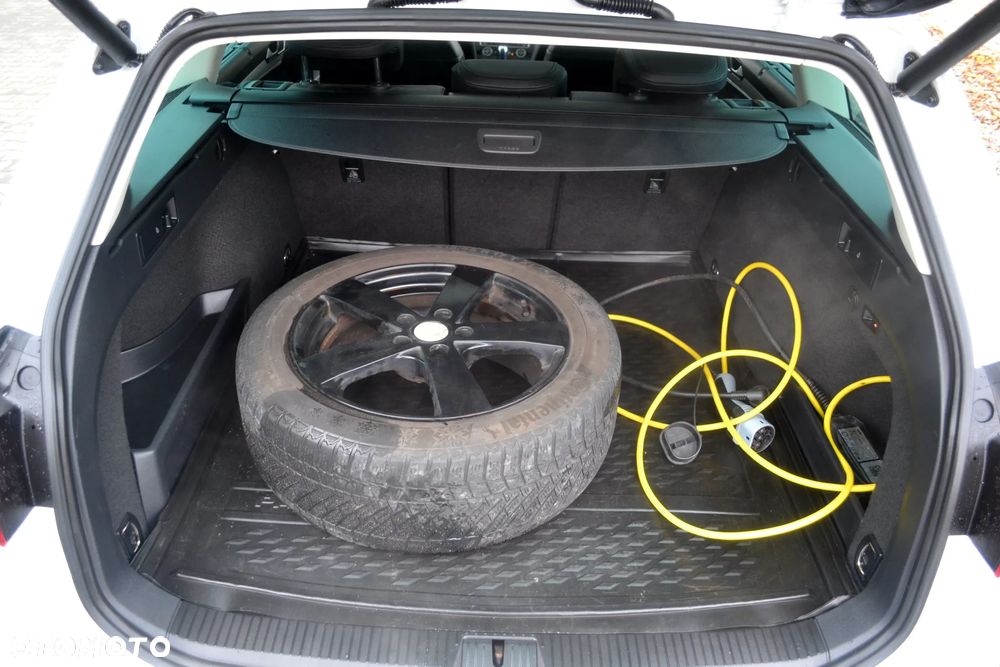 Volkswagen Passat ver-variant-plug--in--hybrid-gte - 8