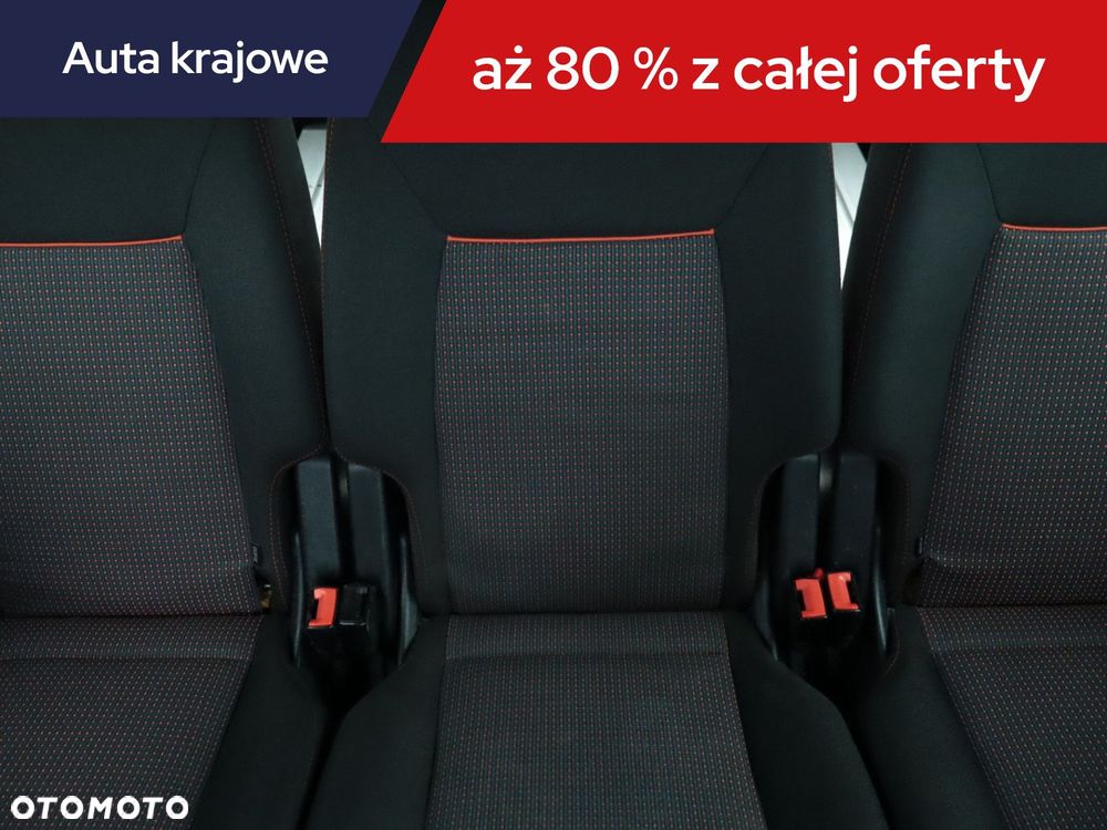 Ford S-Max - 12