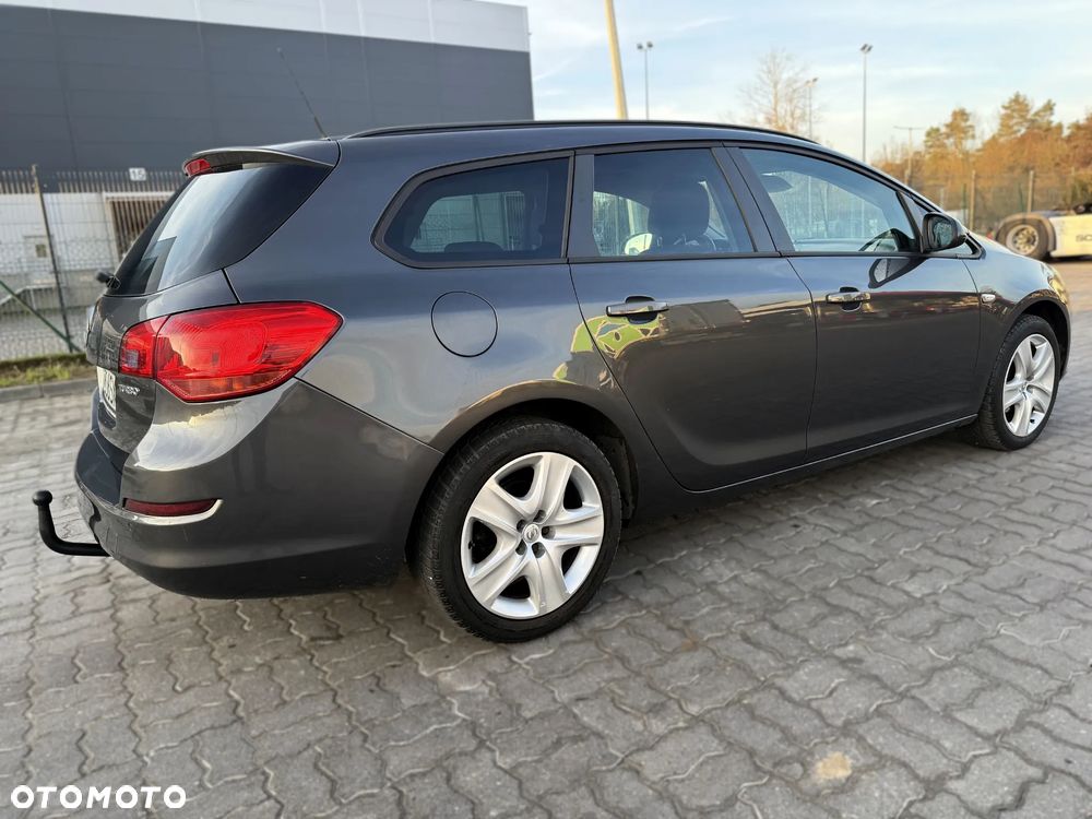 Opel Astra - 14