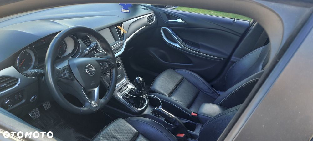 Opel Astra 1.4 Essentia - 8