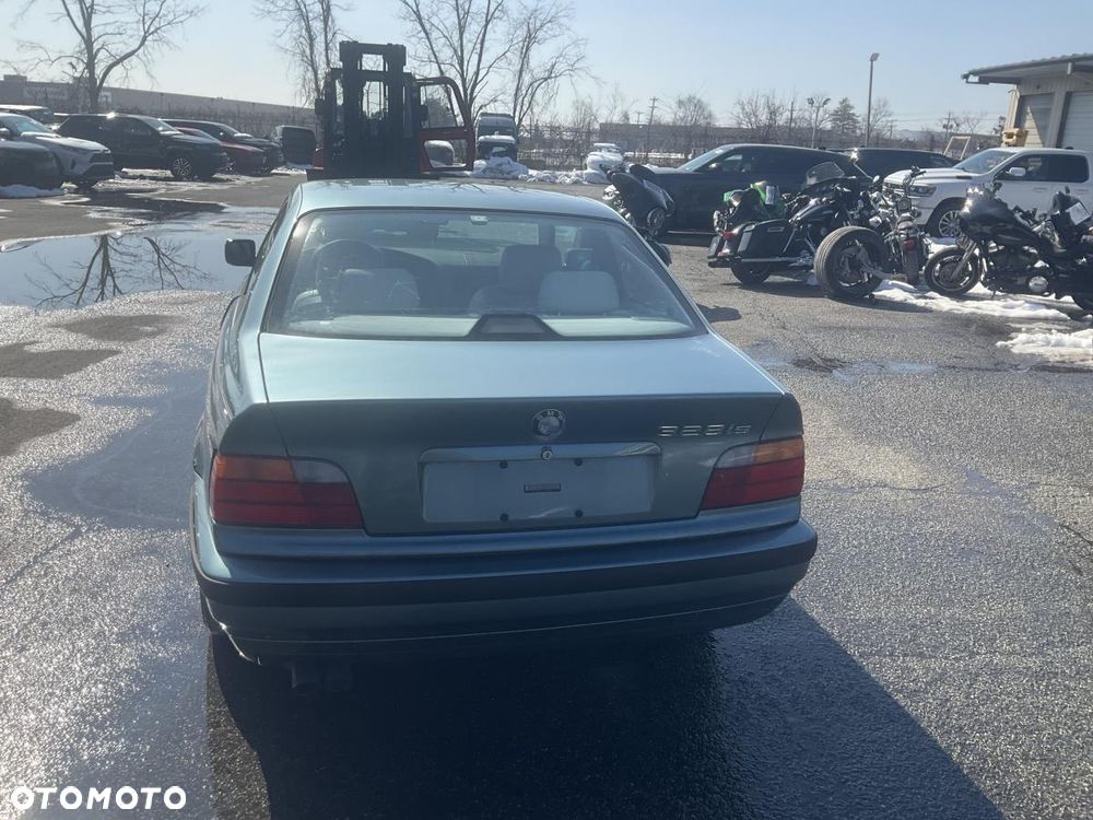 BMW Seria 3 - 8