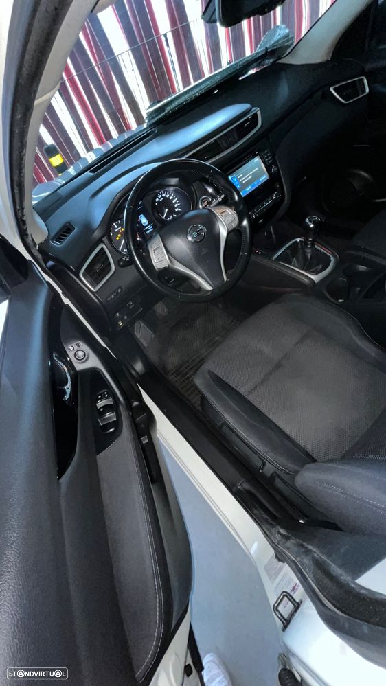 Nissan Qashqai 1.5 dCi Tekna Premium - 4