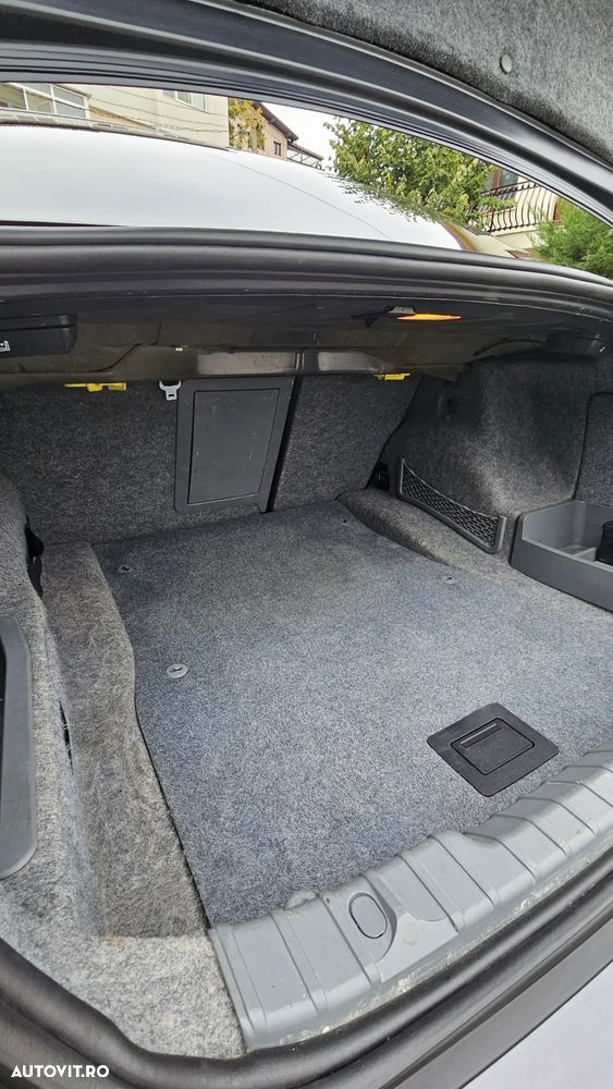 BMW Seria 3 320d - 15