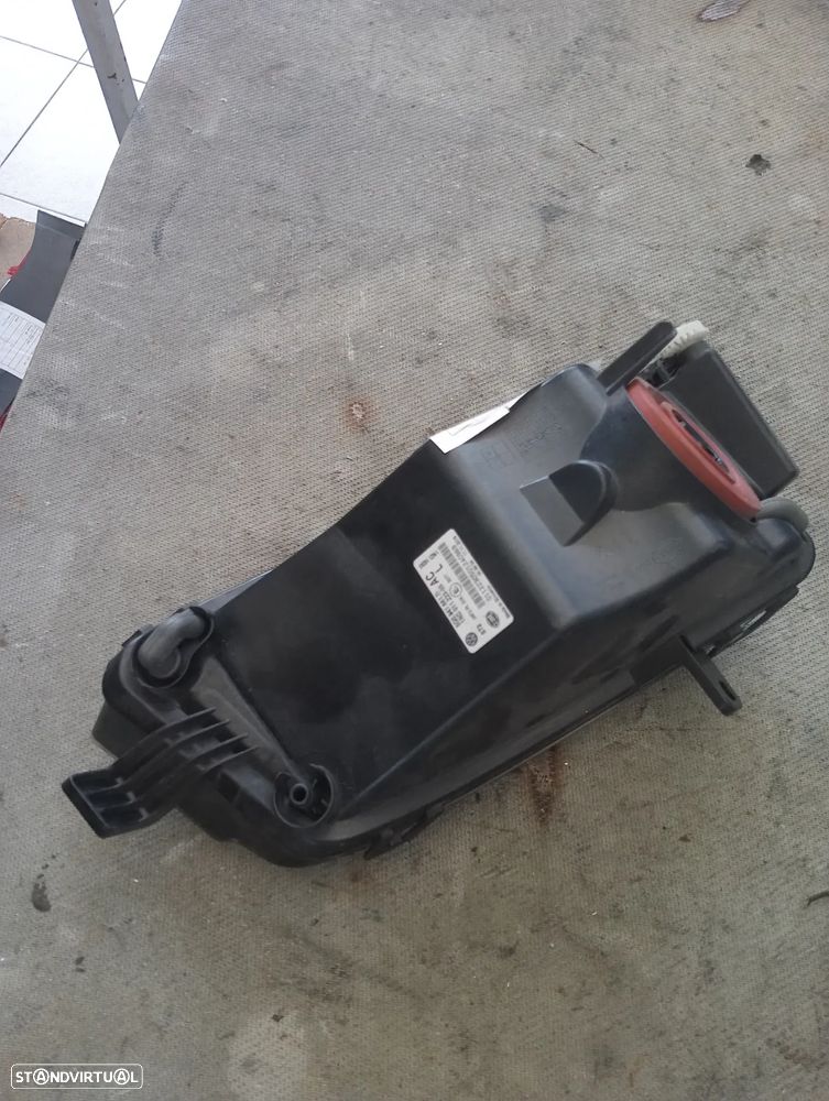 Farol nevoeiro esquerdo Volkswagen Golf VII 12 - / 5G0941661D - 2