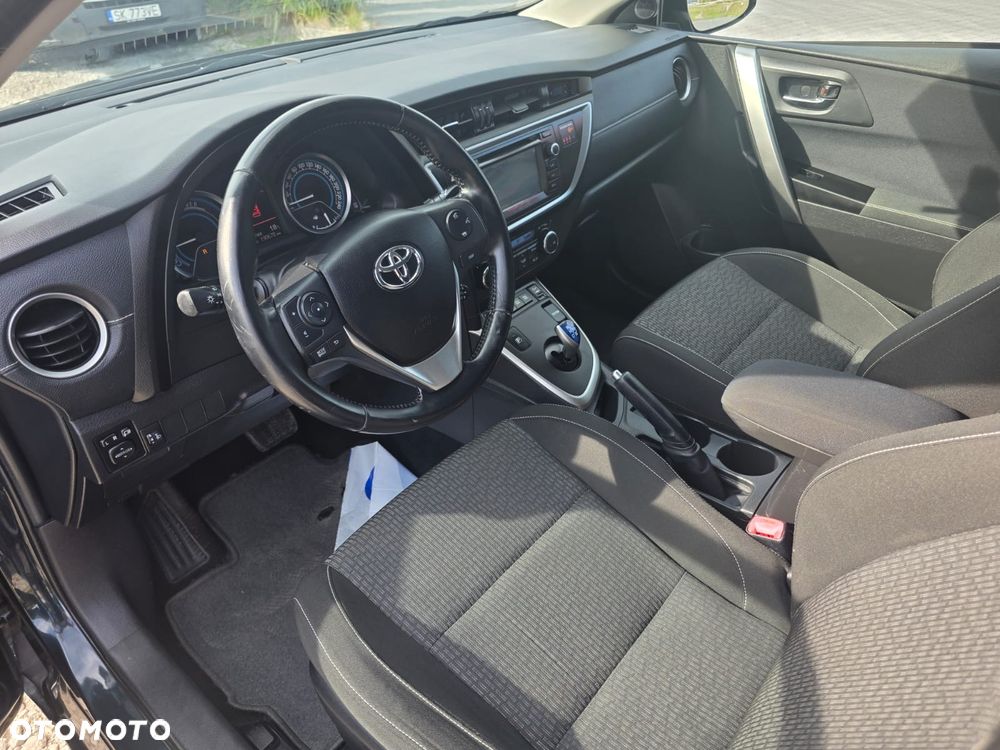 Toyota Auris 1.8 HSD Luna - 21