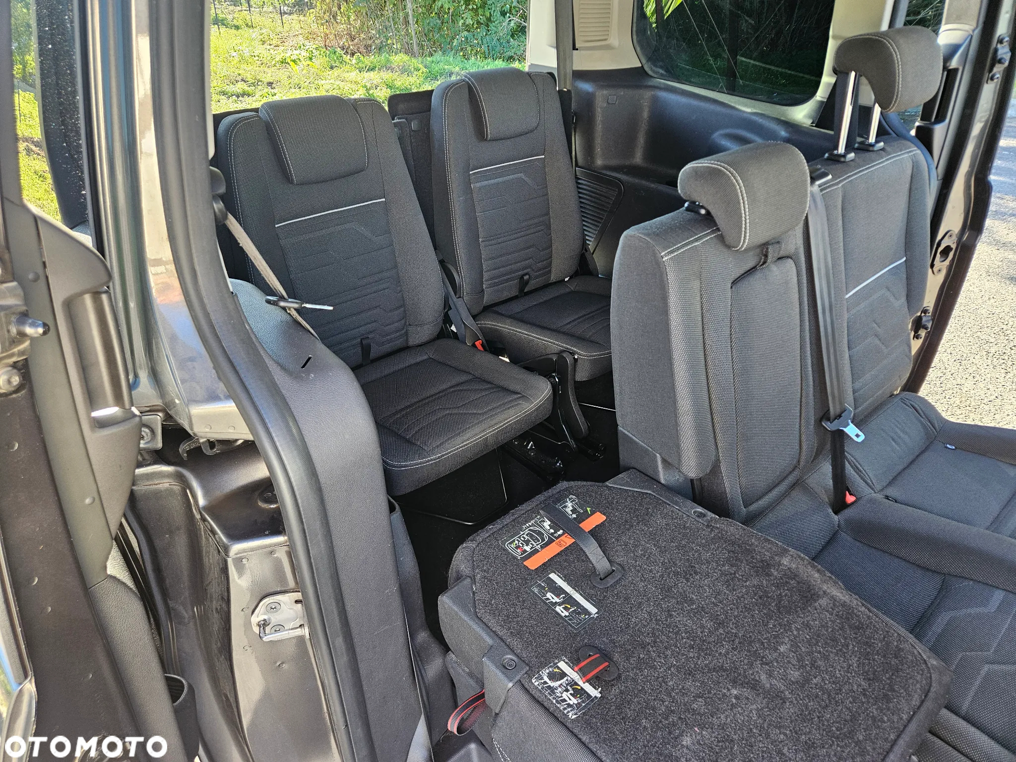 Ford Tourneo Connect 1.5 TDCi Titanium - 11