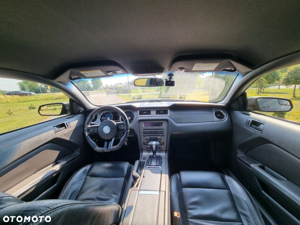 Ford Mustang - 5