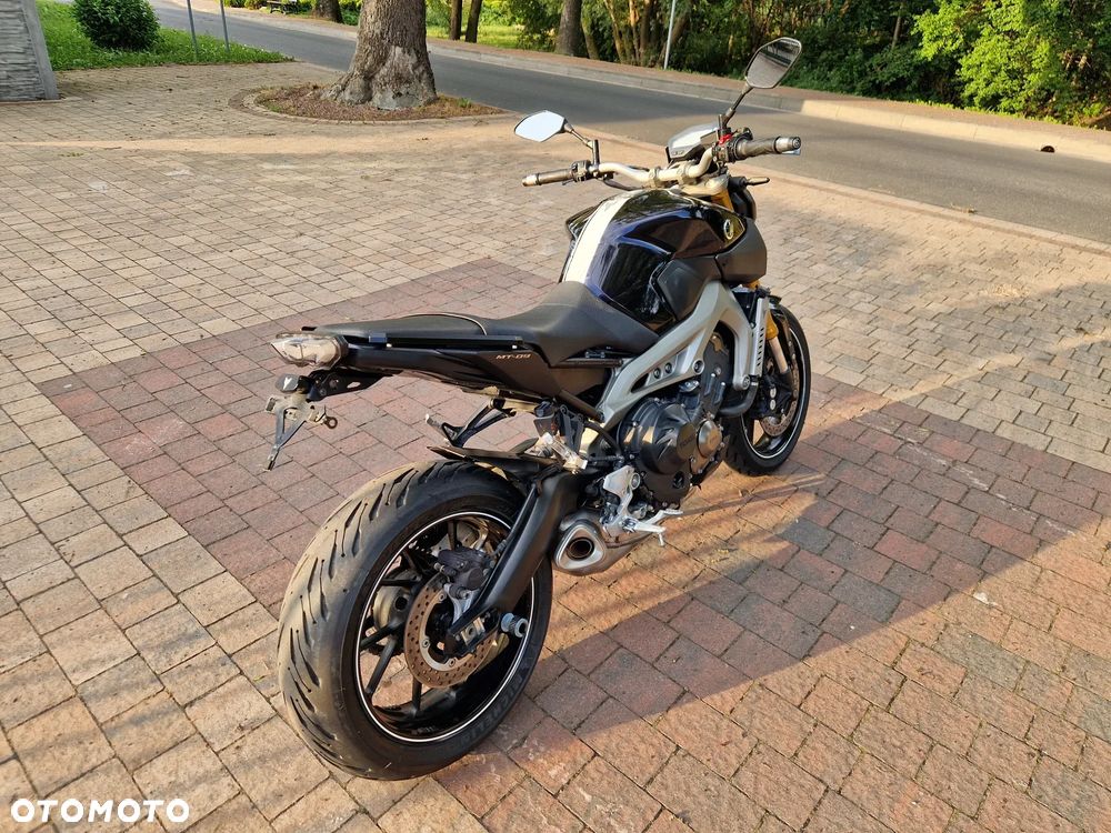 Yamaha MT - 8