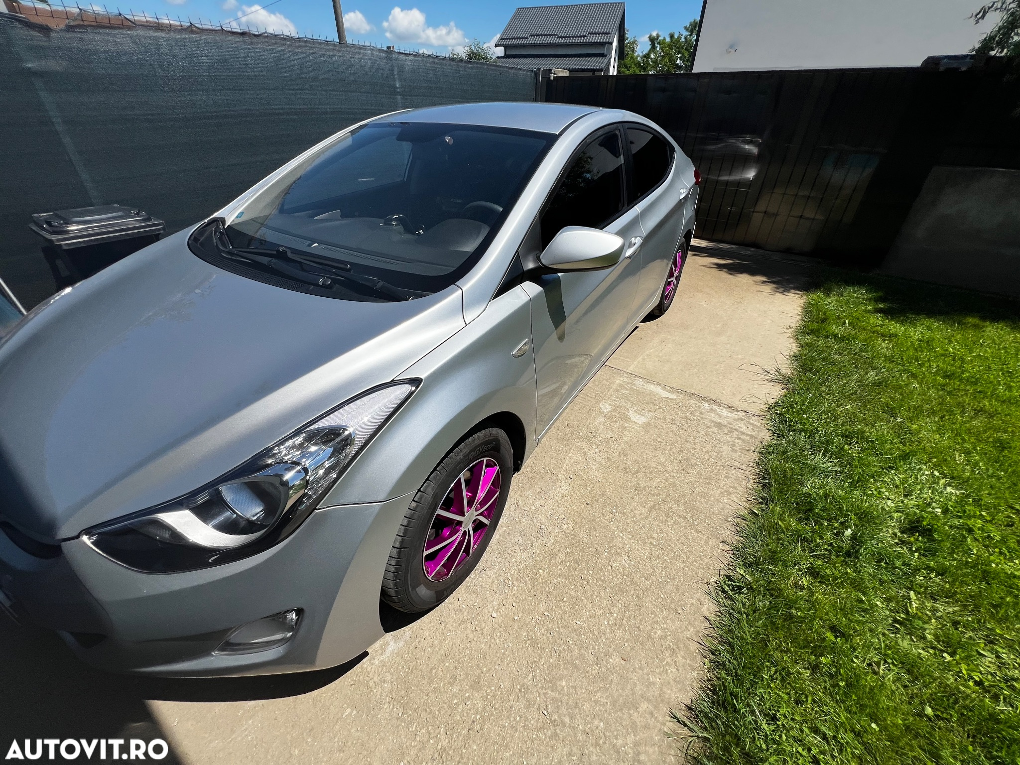 Hyundai Elantra 1.6 MPi Exclusive - 6