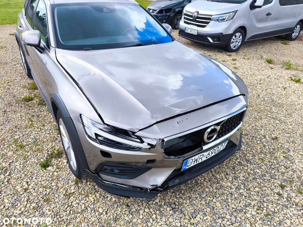 Volvo V60 Cross Country T5 AWD Geartronic - 4