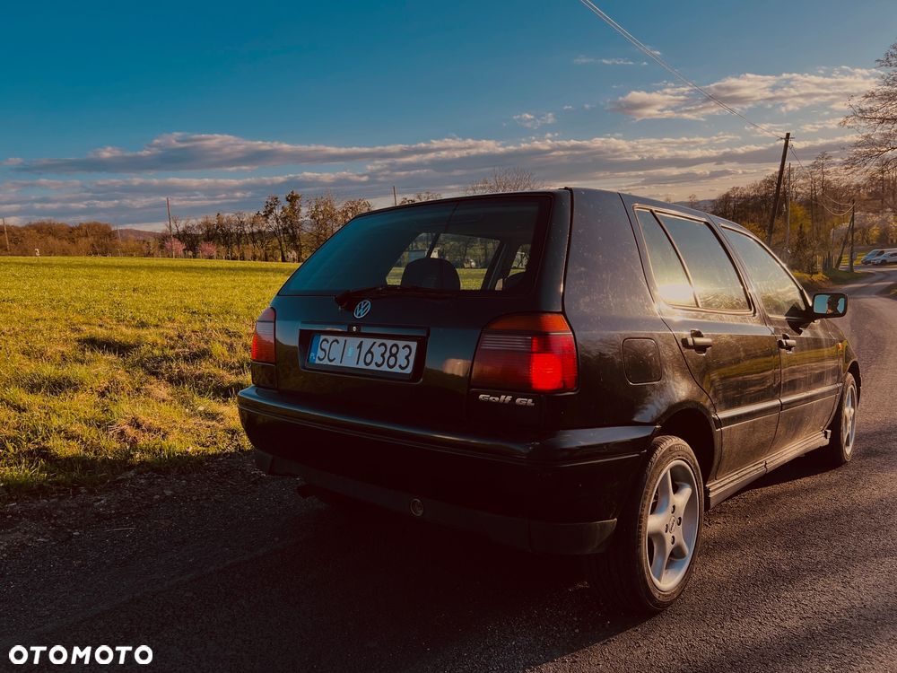 Volkswagen Golf - 5