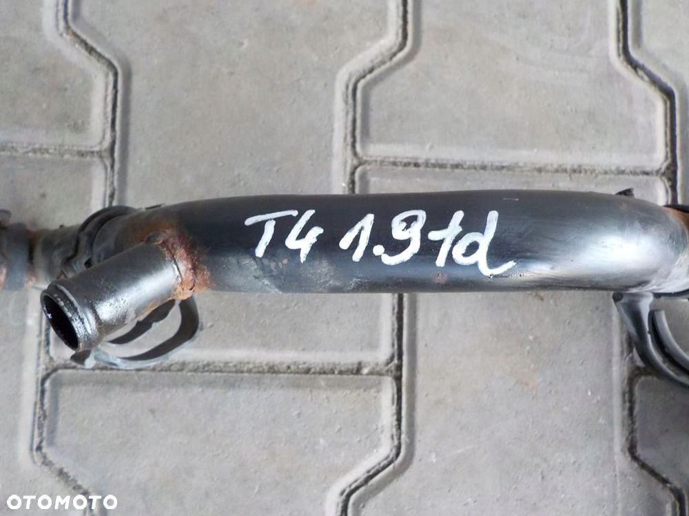VW T4 1.9 D TD METALOWA RURKA WODY PŁYNU - 2
