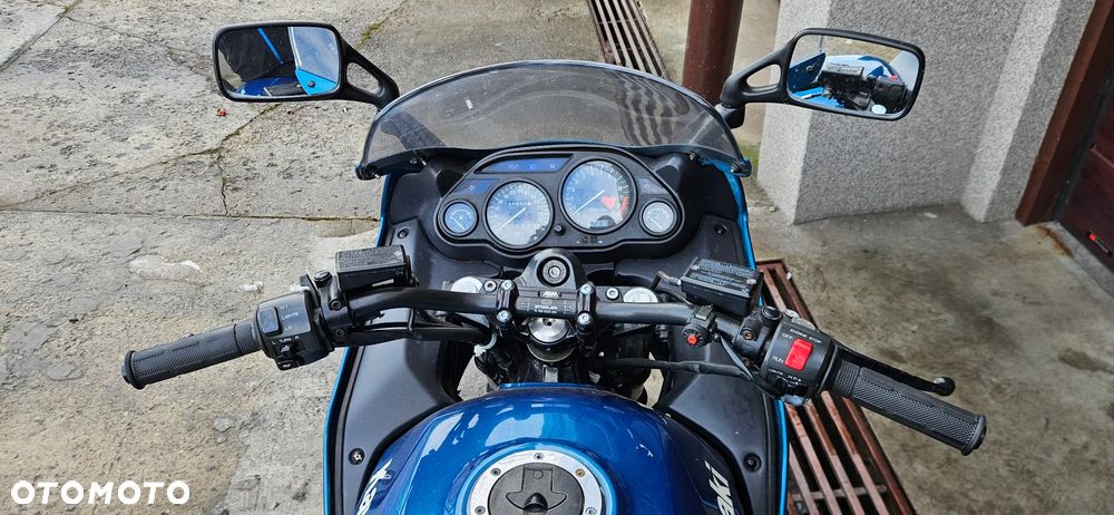 Kawasaki GPZ - 10