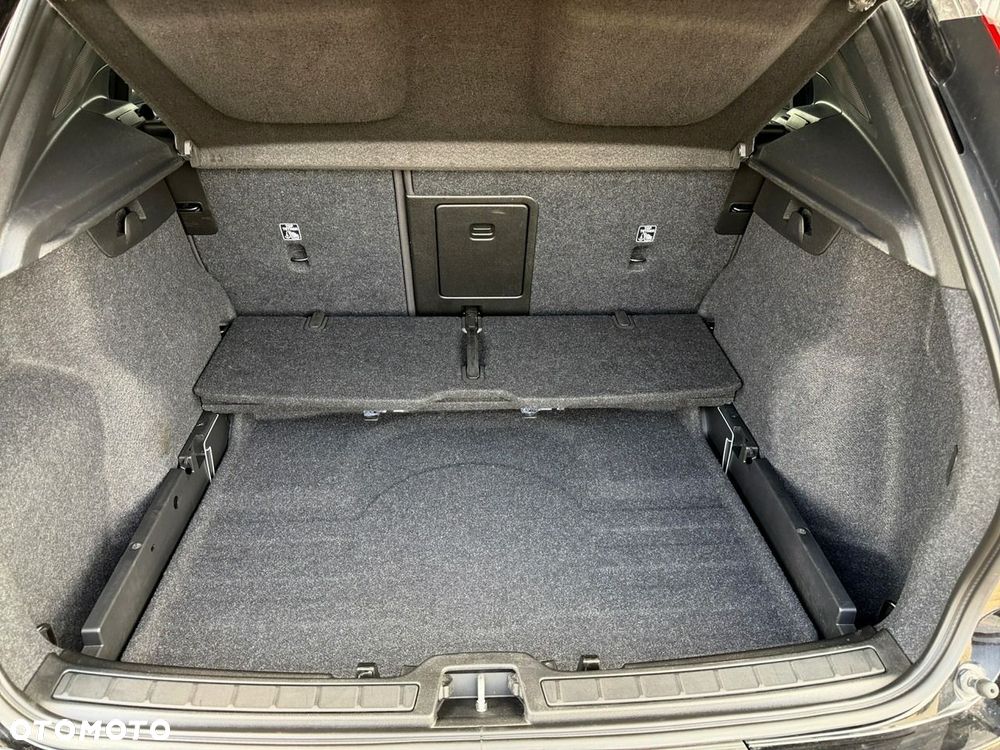 Volvo XC 40 - 12