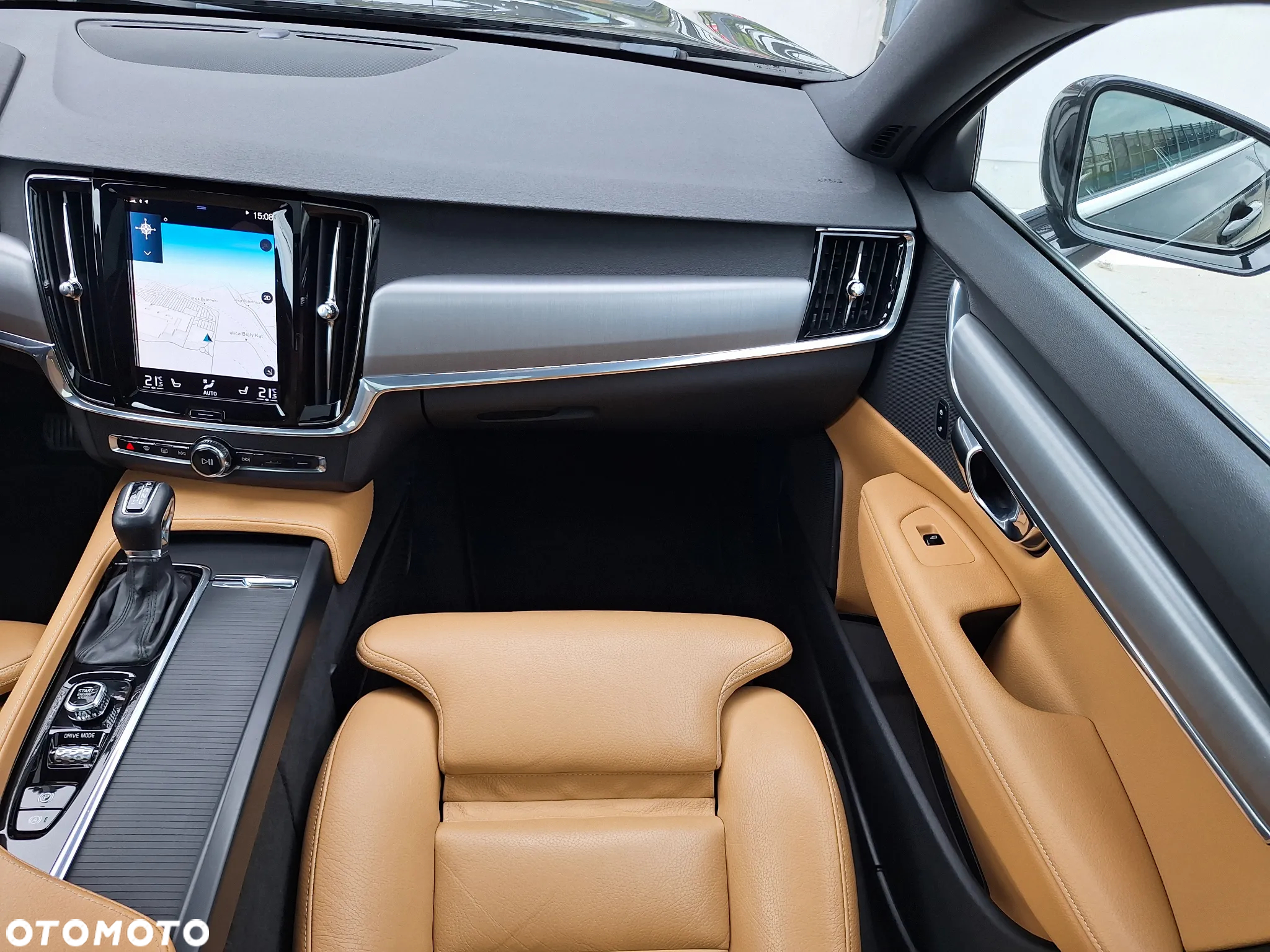 Volvo V90 D4 Momentum Pro - 30