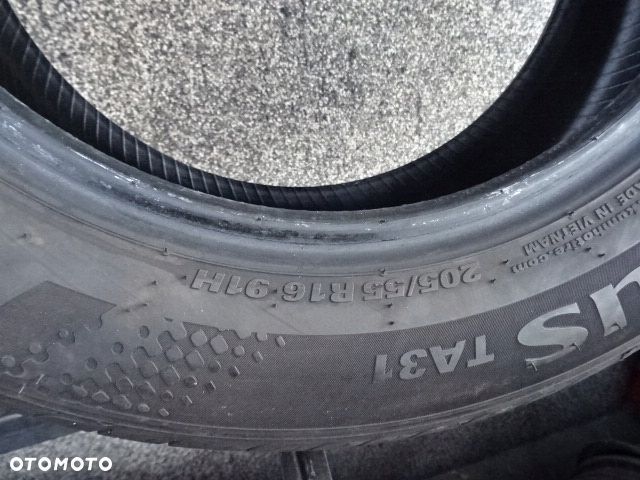 205/55/R16 91H Kumho Solus TA31 - 6