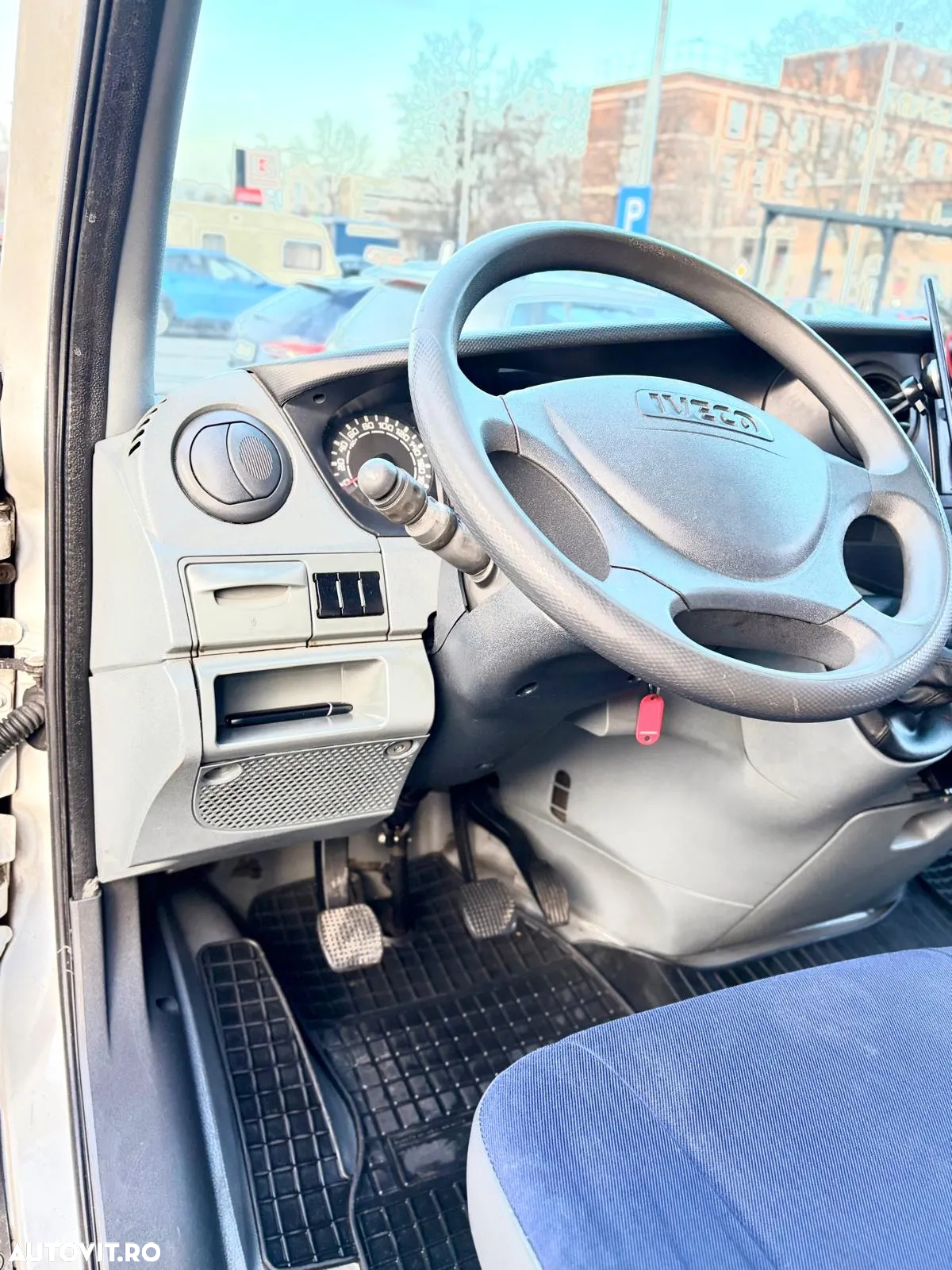 Iveco Daily 35C cu Lift - 12