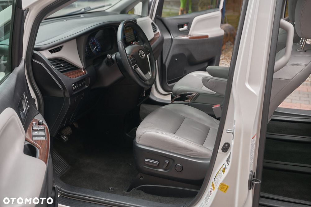 Toyota Sienna 3.5 V6 Limited AWD - 23
