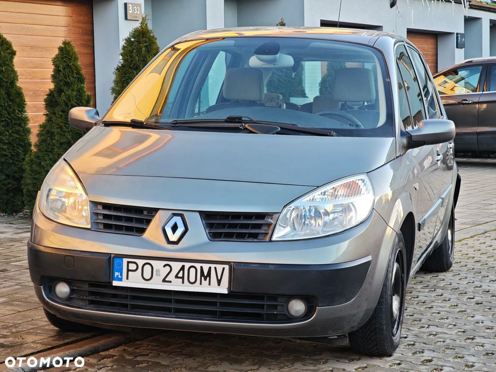 Renault Scenic 1.5 dCi Emotion - 9
