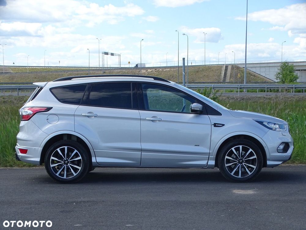 Ford Kuga - 11