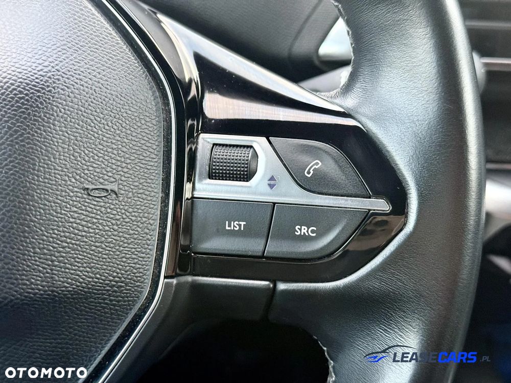 Peugeot 3008 PureTech 130 Stop & Start GPF Allure - 21