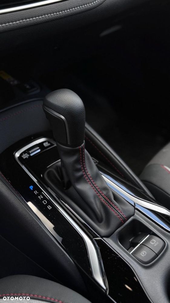 Toyota Corolla 1.8 Hybrid GR Sport Dynamic - 19