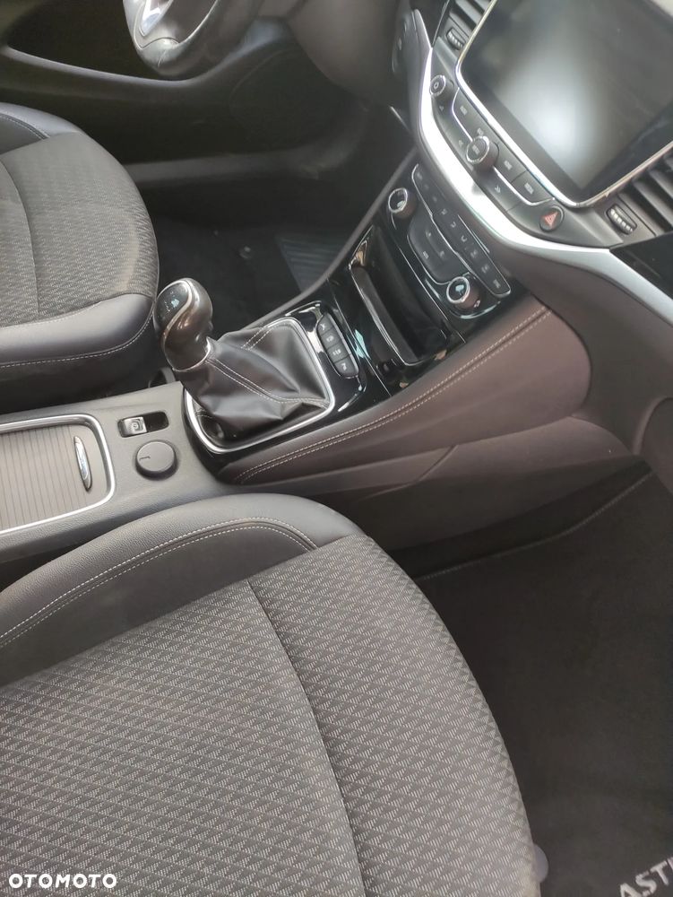 Opel Astra 1.6 D Start/Stop Business - 12