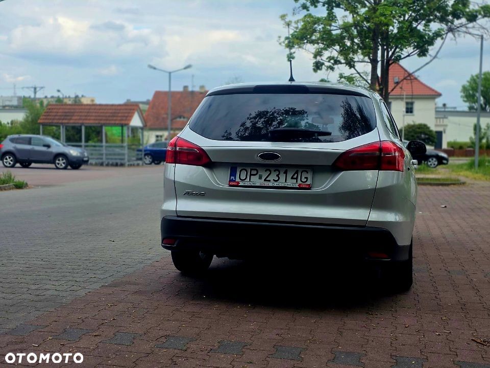 Ford Focus 1.6 Trend - 12