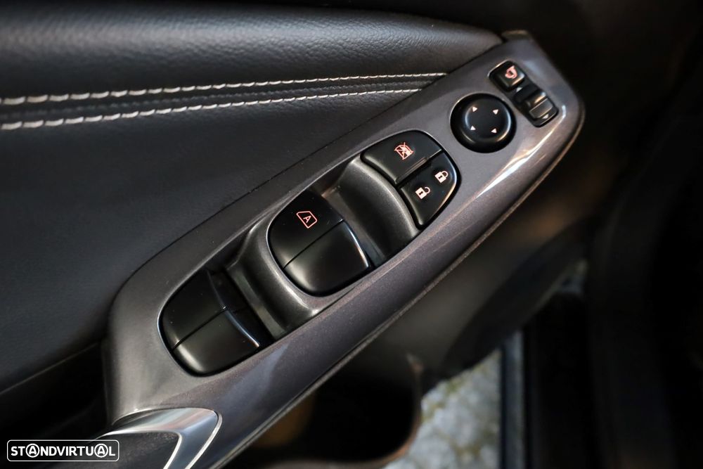 Nissan Juke 1.0 DIG-T N-Connecta DCT - 33