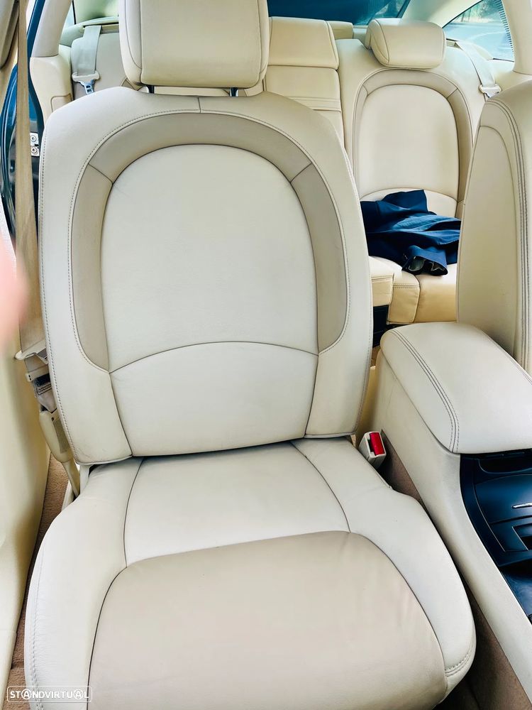 Citroën C6 2.7 HDi V6 Exclusive - 8