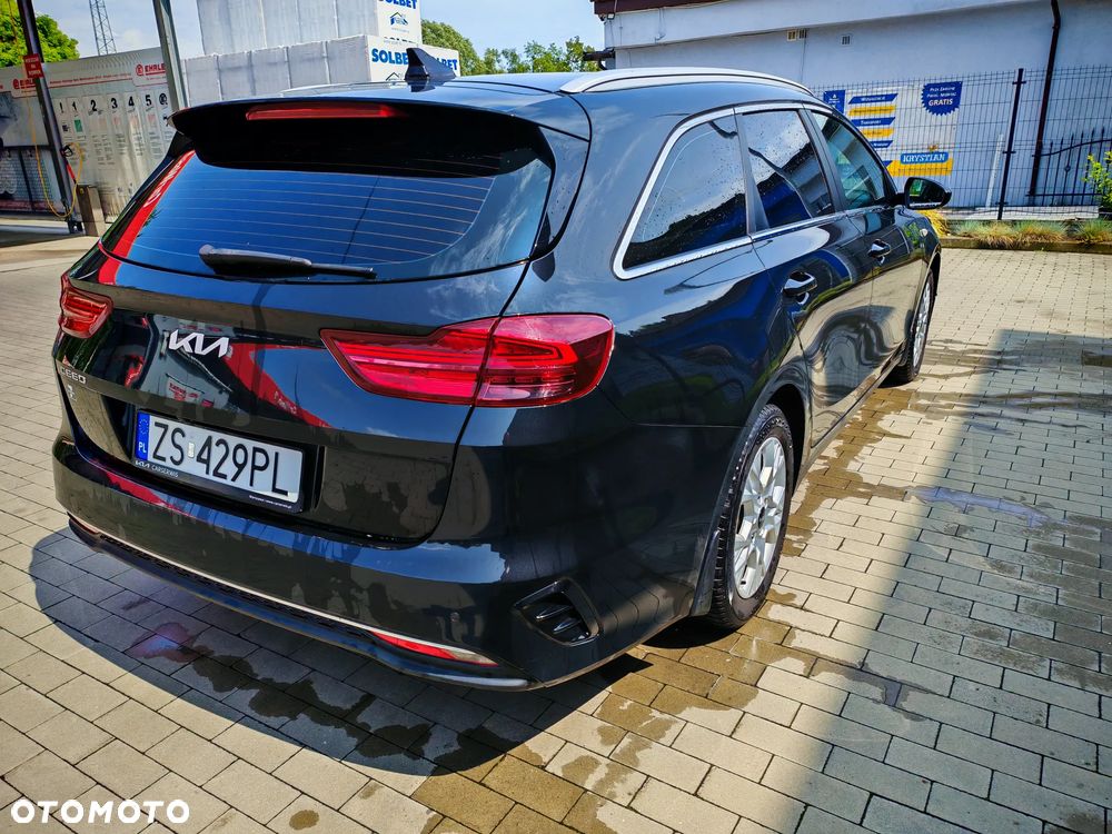 Kia Ceed 1.5 T-GDI M - 11