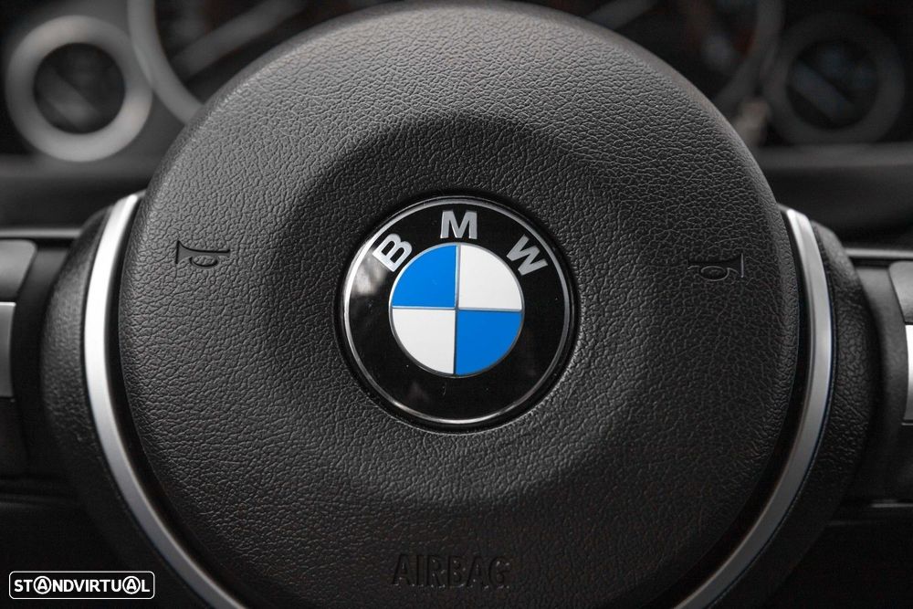 BMW 318 d Touring Pack M Auto - 19