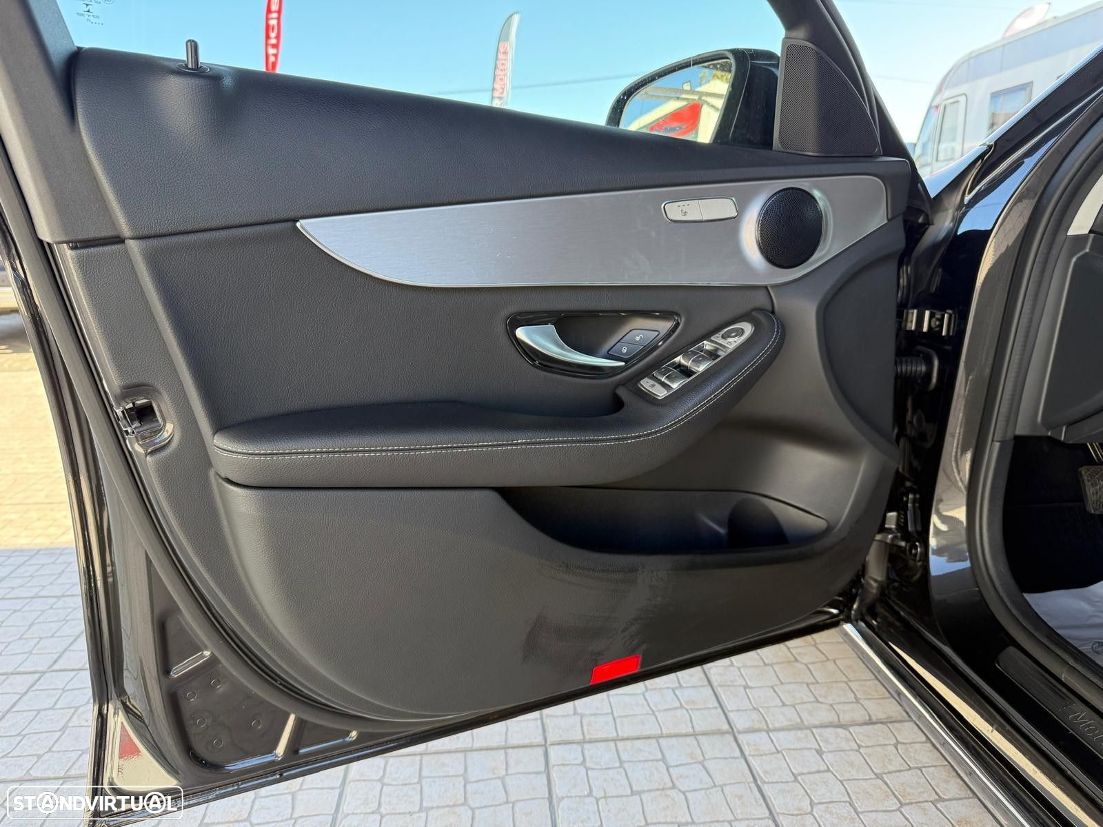 Mercedes-Benz C 300 e Avantgarde - 13